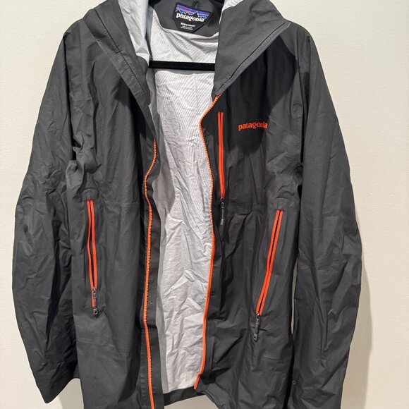 Patagonia Men's M10 Storm Jacket - Picture 1 of 4